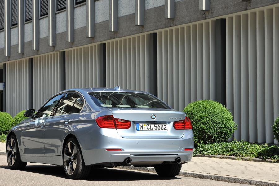  BMW ActiveHybrid 3 2012 года  (фото 82 из 102)